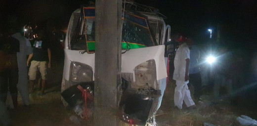तस्करीको सामान बोकेको गाडी दुर्घटना,चार जना घाइते